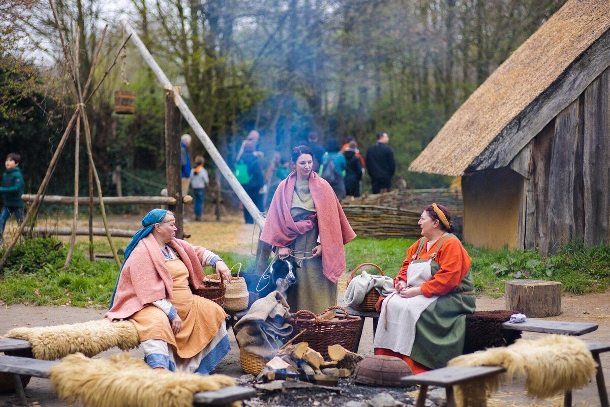 🏛️ 선사시대 마을(프레히스토리쉬 도르프)